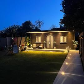 Epsom में, होटल Family cottage