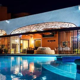 Solanza Hotel Hacienda، فندق في كانكون