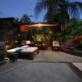 Parrot House Tropical Villa in Platanias