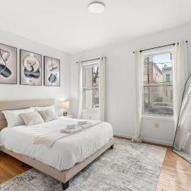 Entire Dream Home near NYC-FREE Parking & backyard!