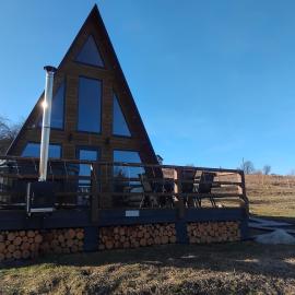 A Frame HAPPINESS – hotel w mieście Jasina
