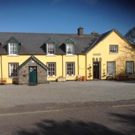 The Old School House B&B, hotel v destinácii Ballinskelligs