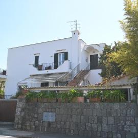 Don Giorgio Studios, hotel a Ischia Town