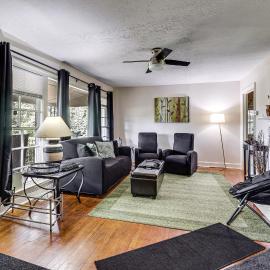 Spacious Retreat, 2 Mi to Tuskegee University, hotel em Tuskegee