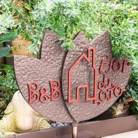 Fiordiloto B&B 4 STARS، فندق في ألبا
