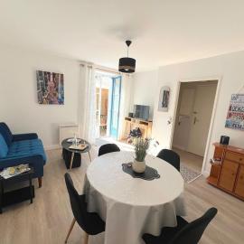 Sunny terrace, quiet-Central Cancale-Port 5 min'