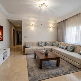 Bright & Cozy Apartment 10 min Beach