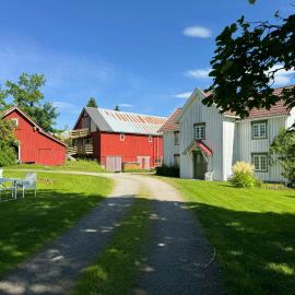 Farmhouse With Wildlife Close To Steinkjær, khách sạn ở Steinkjer