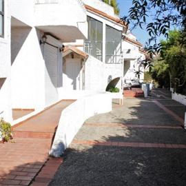 Amplia casa en Reñaca para 10 personas, hotel in Viña del Mar