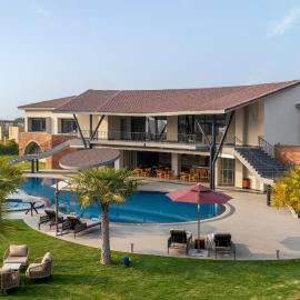 The Aaureum Resorts & International Convention Centre, hotel a Bhīlwāra