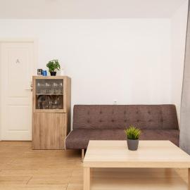 Habitaciones con baño compartido en bonito Apartamento en Badalona, hotel di Badalona