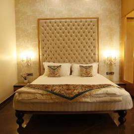 Hotel Jannat Celebration, hotel in Wani