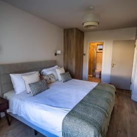 3 Bed House Sleeps 8 -Garden - Free Parking - WiFi, hotel v destinácii Killarney