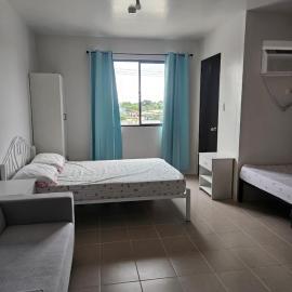 Leina Life-Style Comfy Studio Balcony near Mactan Airport, hotel in Bankal