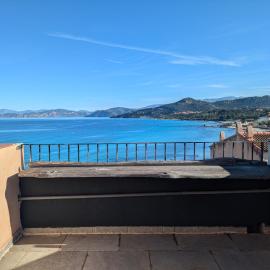 Duplex sur la mer, hotel in LʼÎle-Rousse