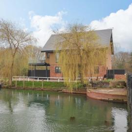 Swing Bridge Cottage