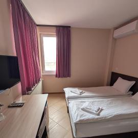 Hotel Poli