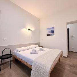Arco Dei Pittori 2, hotel di LʼAquila