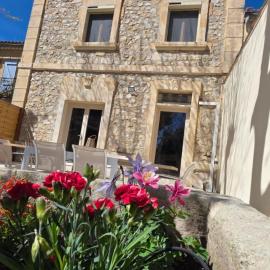 Gîte Mas Lou Calèu, hôtel à Noves