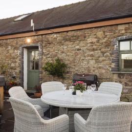 Peaceful cottage with hot tub & ground floor suite