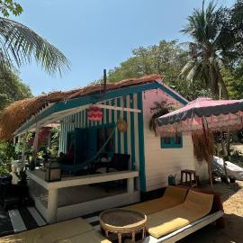 Benny beach house