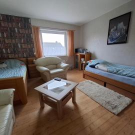 Gästezimmer Tobias für Radtouristen, Geschäftsreisende und Monteure im ersten Obergeschoss, Hotel in Rhede
