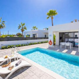 Villa Salty Sun 1