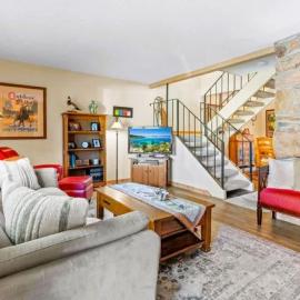 Cozy Bear's Lair, hotel in Tahoe City