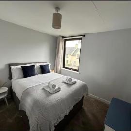 Central 3 bedroom house - Balmoral Road Portree