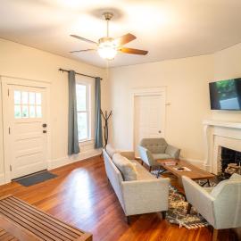 Walk to Duke Campus! 3 Bedroom in Trinity Park!, hotel in Durham