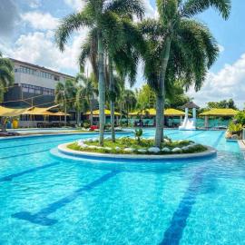Northland Resort Hotel Manapla, hotel em Busay