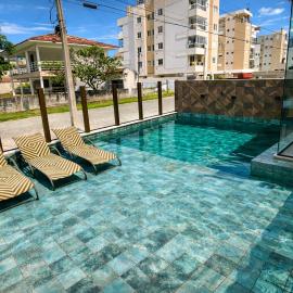Paraíso em Palmas com Piscina - 3 min do mar a pé!, hotel in Governador Celso Ramos