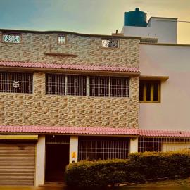 BMR Home Stay Yercaud, hotelli kohteessa Yercaud