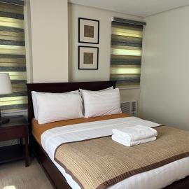 One bedroom at Crosswinds, hotel din Ulat Segundo