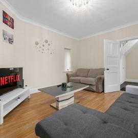 2 BR Home in Manchester