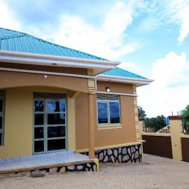 Mubende में, होटल Two-bedroom unit in Mubende Town