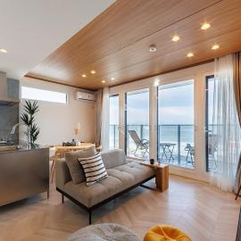 Vista sole mare 都会を離れて海のそばへ 日本海一望の5階ならではの空間