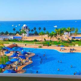 بورتو السخنه الاهرامات, hotel din Banī Ghālib