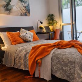 Clio House Stylish 2BR Boutique Walk to Beach