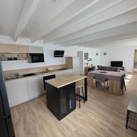 Maison rénovée 3ch pour 6pers nouveauté proche lannion et Perros Guirec, hôtel à Ploubezre