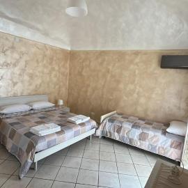 Agherè, Hotel in Agira