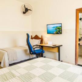 Casa Inteira Com Total Privacidade e Quintal, hotel in Pará de Minas
