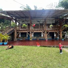 HOTEL Parque recreacional EL LAGO LIBANO, khách sạn ở Líbano