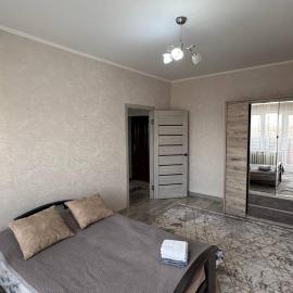 3 микрорайон 16 дом, hotel in Kapchagay