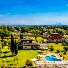 PEPEROSA Rooms and Events - Peaceful countryside escape with pool, private parking, just minutes from the sea, Anzio and Nettuno, hotel em Nettuno