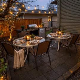 Best Location!5BD Spacious Home-BBQ-Foosball-11PPL Downtown Indy IN, хотел в Индианаполис