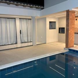 Casa completa em Itaúna - conforto e lazer perto da praia