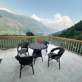 Hotel sno cottage, hotel u gradu Bashist