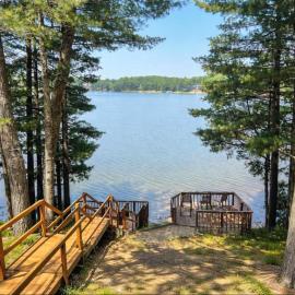 Island View Retreat, hotelli kohteessa Newaygo