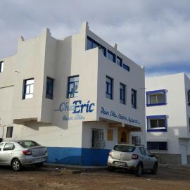 Chez Eric, hotel in Akhfennirr